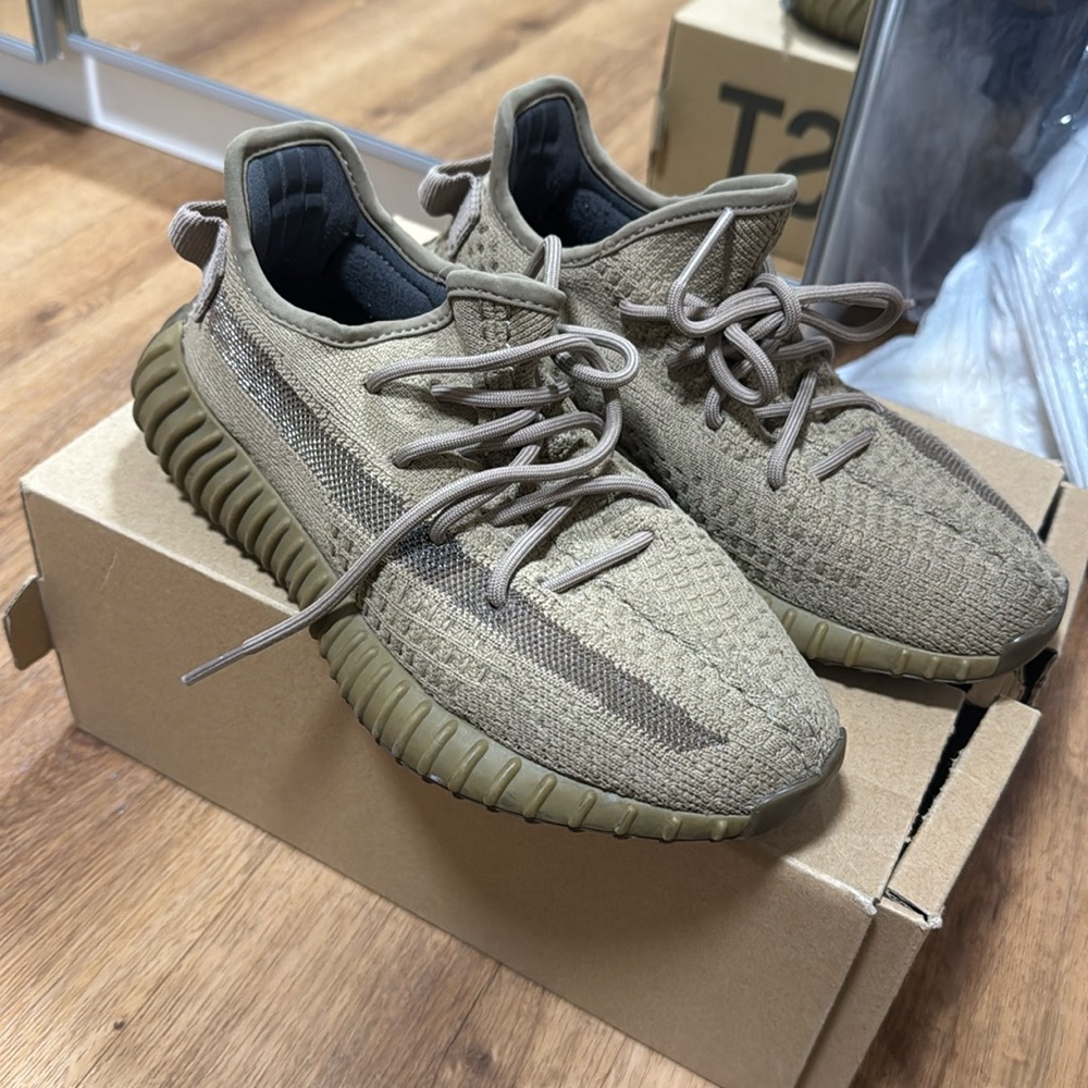 Yeezy boost 350 v2 Earth